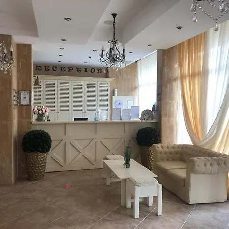 Апартаменты Spacious, 1 Bed Apt, Dawn Park Солнечный берег