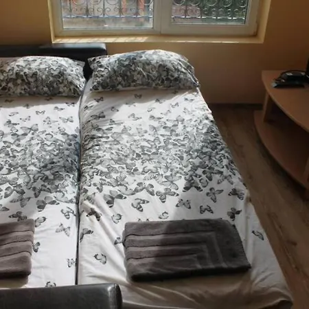 شقة Spacious, 1 Bed Apt, Dawn Park ساني بيتش