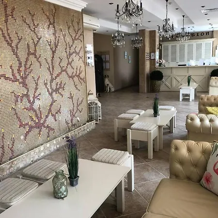 Spacious, 1 Bed Apt, Dawn Park 아파트 *